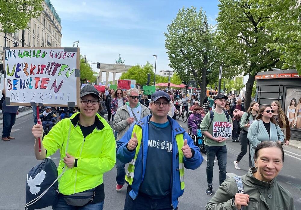 Annegret, Thomas und Sabine auf der Demo